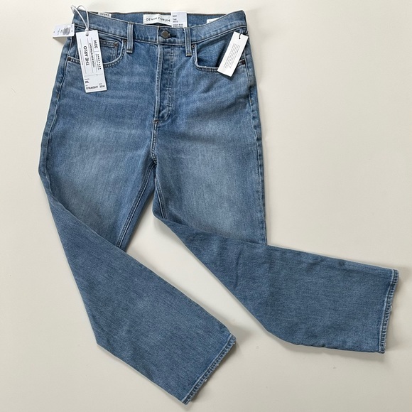 NWT Aritzia Denim Forum The Arlo High Rise Straight 30W 28L - Picture 6 of 9